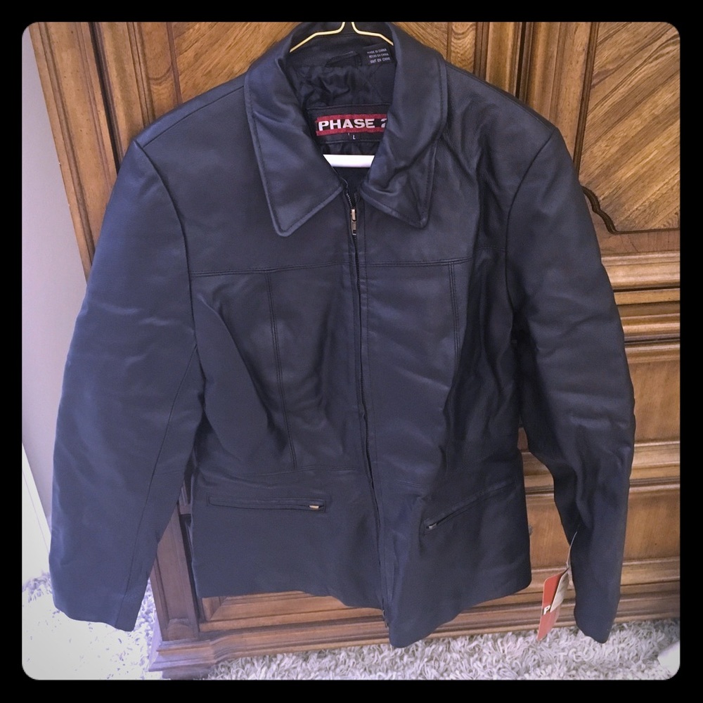 NWT NEVER WORN Vintage Phase 2 Leather Jacket 🖤